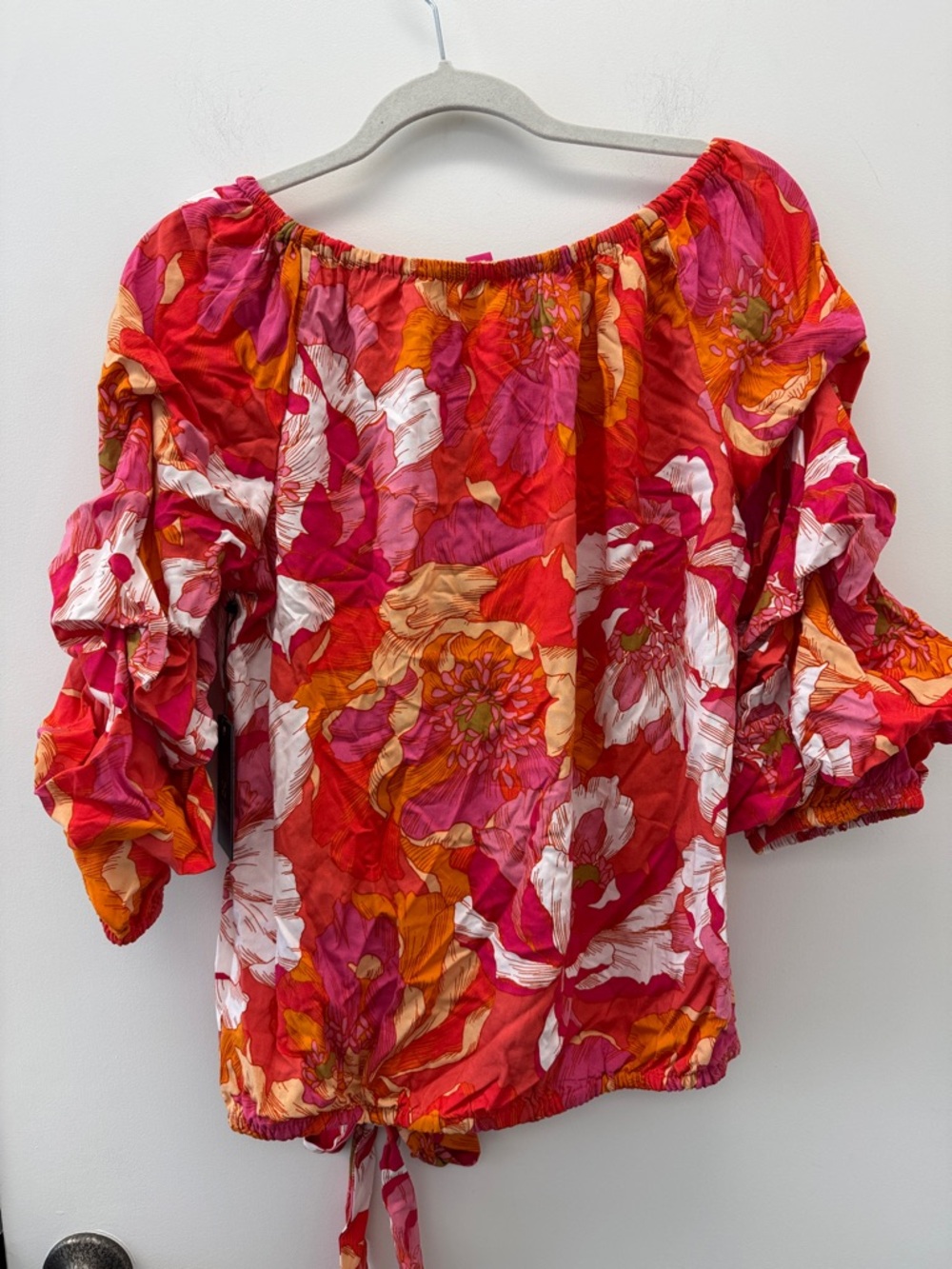 Vince Camuto Pink and Orange Floral Off-Shoulder Tie-Hem Blouse Size Medium - Picture 6 of 6